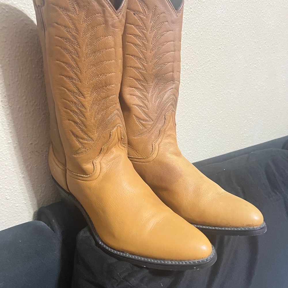 Tan Leather Cowboy Boots